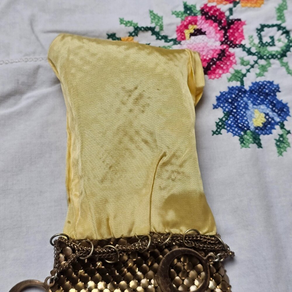 Antique Whiting & Davis Gold Brass Chain Mail Draw String Drawstring Bag Purse - Picture 6 of 7